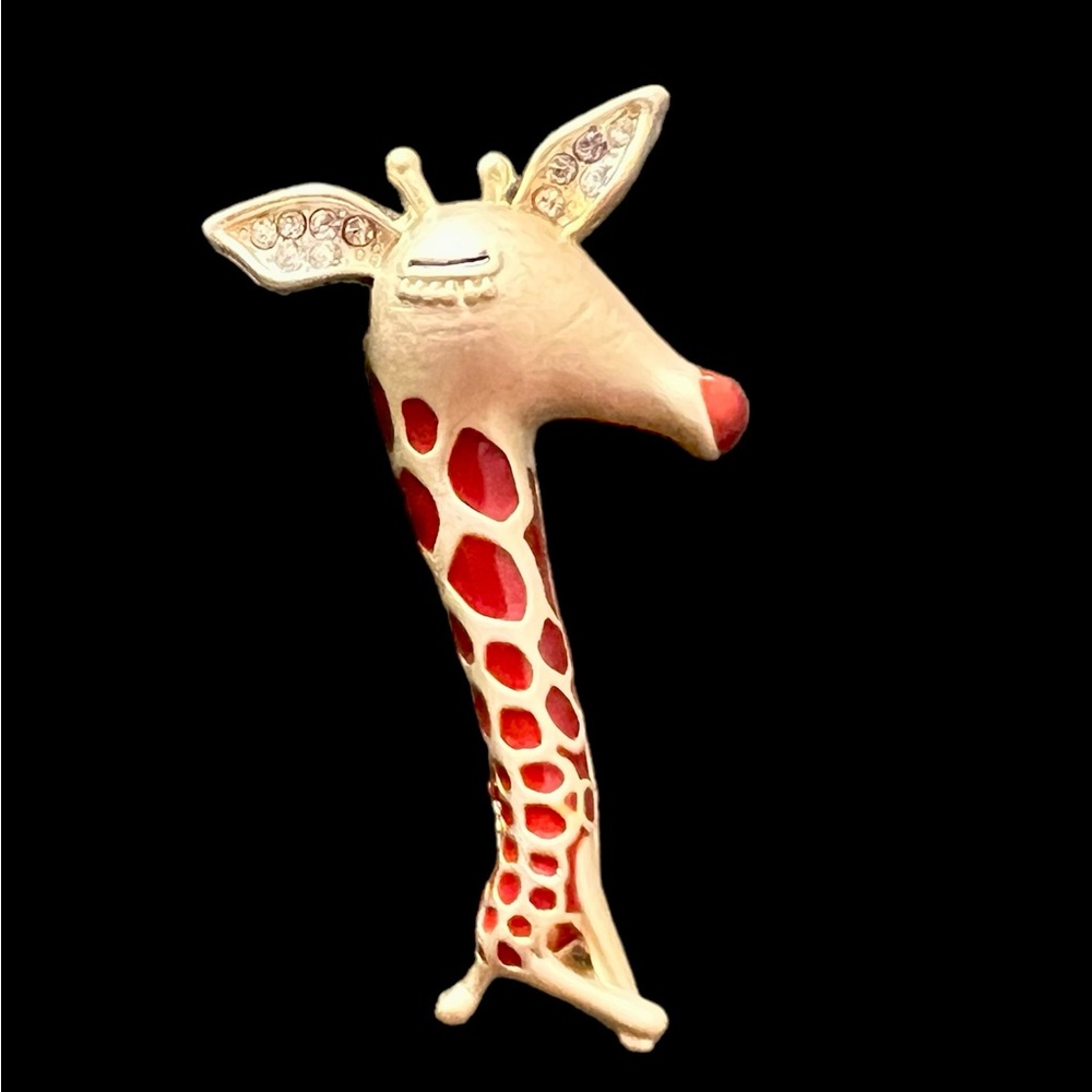 Giraffe Brooch NWT